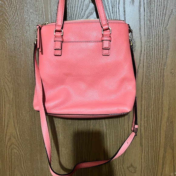 Kate Spade Small crossbody. - Picture 6 of 6